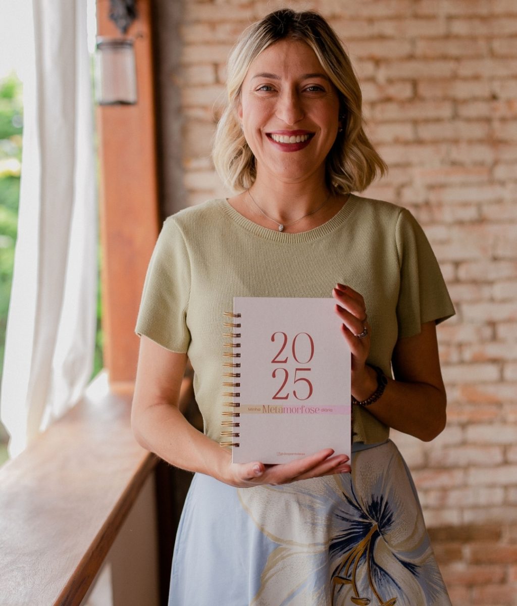 Daiana Pantaleão - Planner Minha Metamorfose Diária 2025 - Planner Terapêutico